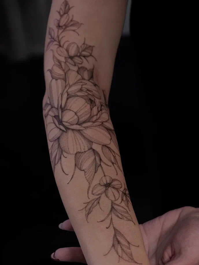 Fine-line tattoo by Julia, js.tattooo — Vancouver, WA studio piece 5