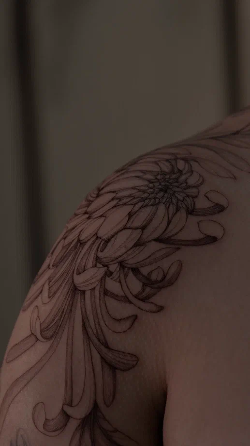 Fine-line tattoo by Julia, js.tattooo — Vancouver, WA studio piece 18